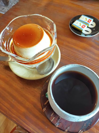 海老川珈琲のコーヒーとプリン