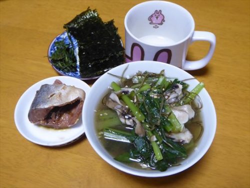 味噌汁（小松菜・舞茸）、鯖缶、焼き海苔、酒粕甘酒